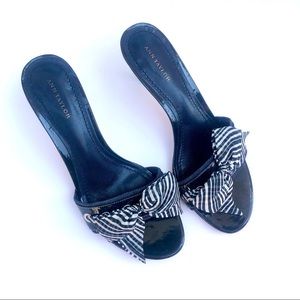 Ann Taylor Estelle Sandal Navy Blue 10